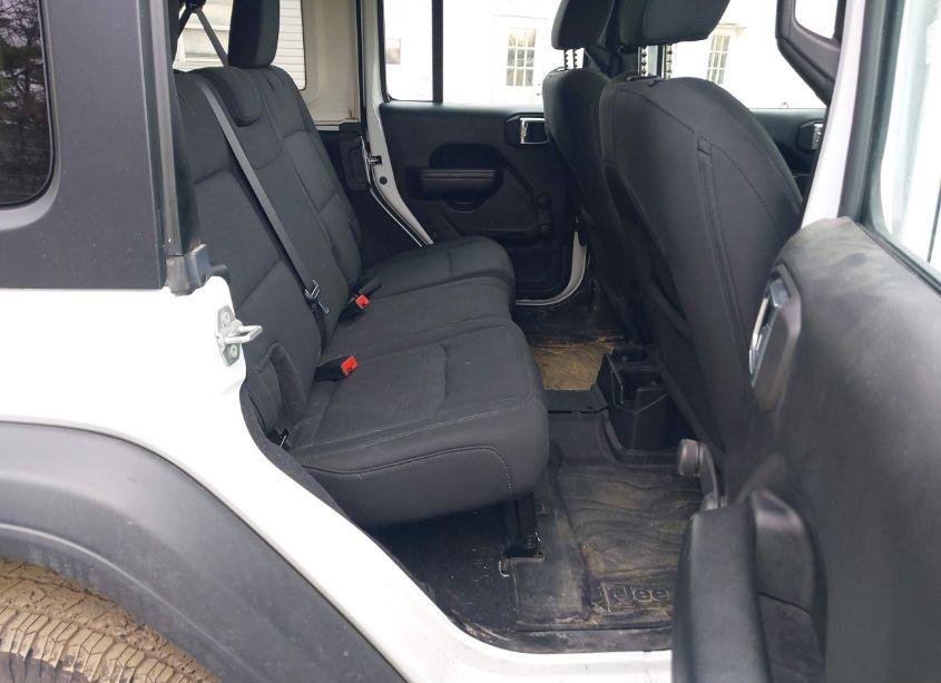 Photo 8 of 2019 Jeep Wrangler UNLIMITED SPORT 4X4 (VIN 1C4HJXDG2KW613382)