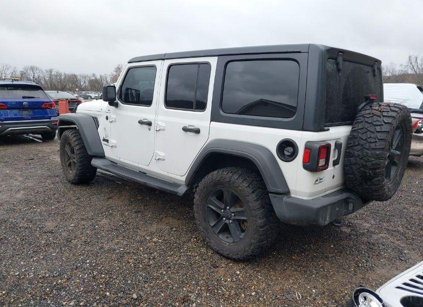 Photo 3 of 2020 Jeep Wrangler UNLIMITED SPORT ALTITUDE 4X4 (VIN 1C4HJXDG2LW187890)