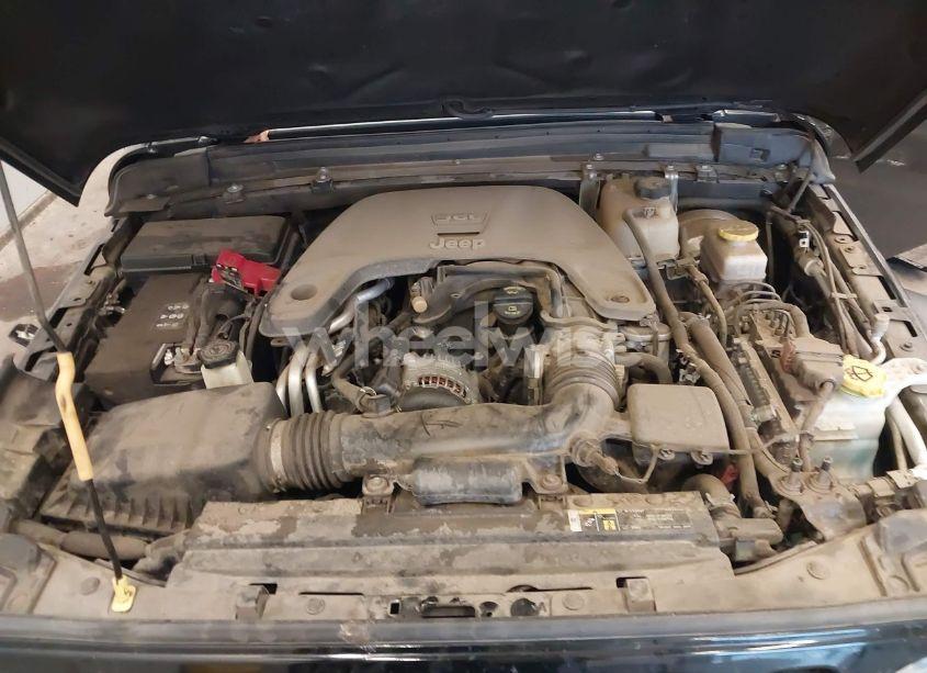 Photo 10 of 2020 Jeep Wrangler UNLIMITED SPORT S 4X4 (VIN 1C4HJXDG2LW193043)