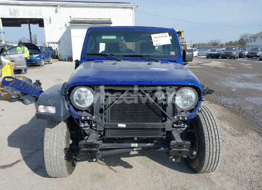 Photo 6 of 2020 Jeep Wrangler UNLIMITED SPORT S 4X4 (VIN 1C4HJXDG2LW260238)
