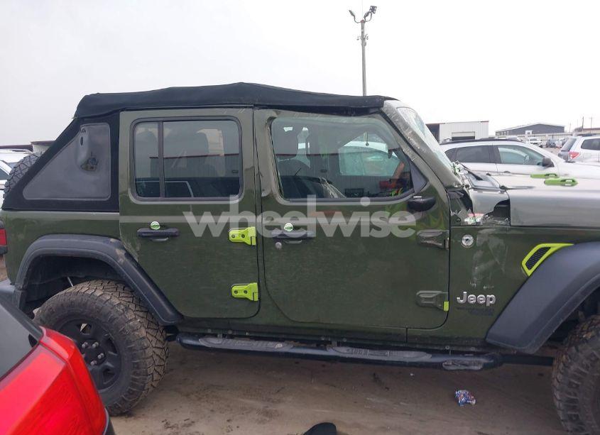 Photo 13 of 2020 Jeep Wrangler UNLIMITED SPORT 4X4 (VIN 1C4HJXDG2LW310684)