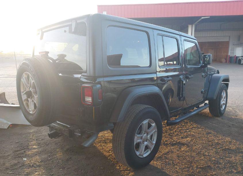 Photo 4 of 2022 Jeep Wrangler UNLIMITED SPORT S 4X4 (VIN 1C4HJXDG2NW162233)