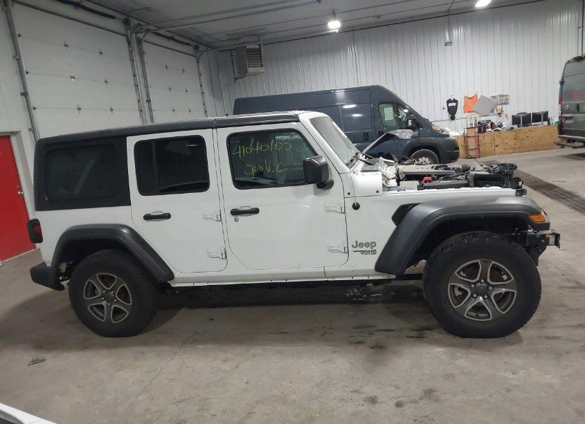 Photo 14 of 2018 Jeep Wrangler UNLIMITED SPORT S 4X4 (VIN 1C4HJXDG3JW177026)