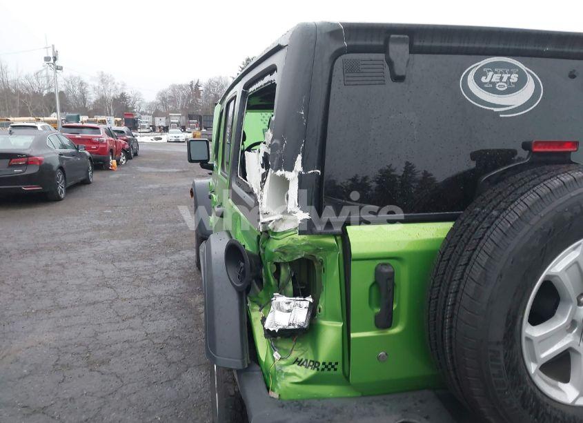 Photo 17 of 2018 Jeep Wrangler UNLIMITED SPORT S 4X4 (VIN 1C4HJXDG3JW240884)