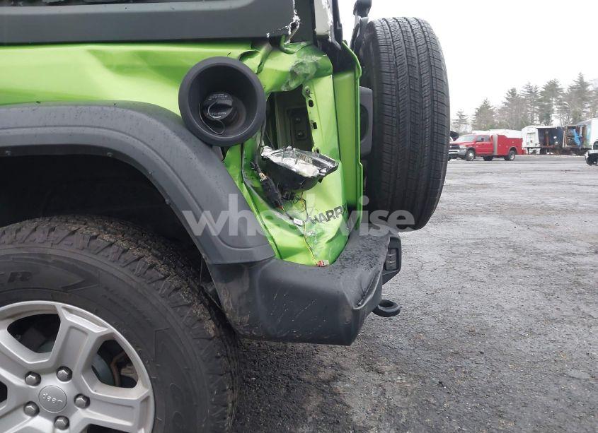 Photo 18 of 2018 Jeep Wrangler UNLIMITED SPORT S 4X4 (VIN 1C4HJXDG3JW240884)