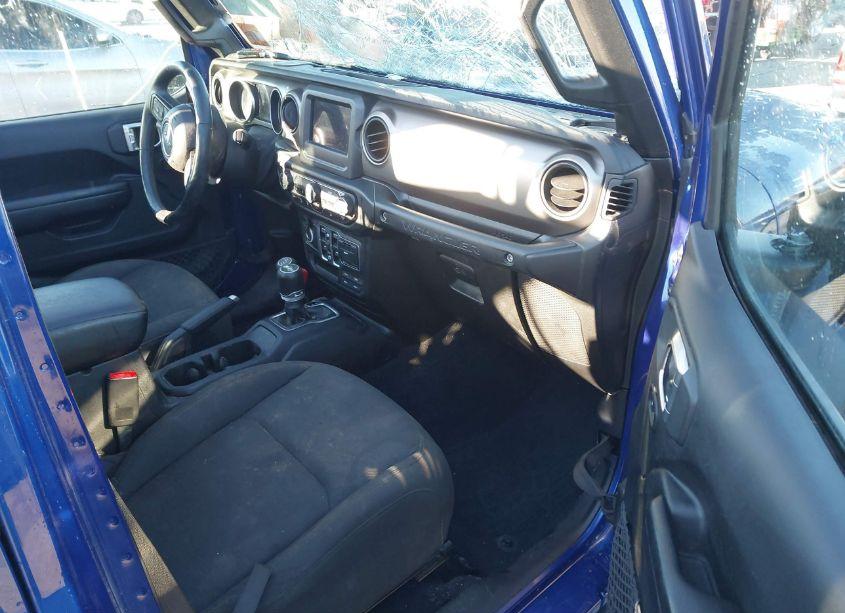 Photo 5 of 2018 Jeep Wrangler UNLIMITED SPORT S 4X4 (VIN 1C4HJXDG3JW290197)