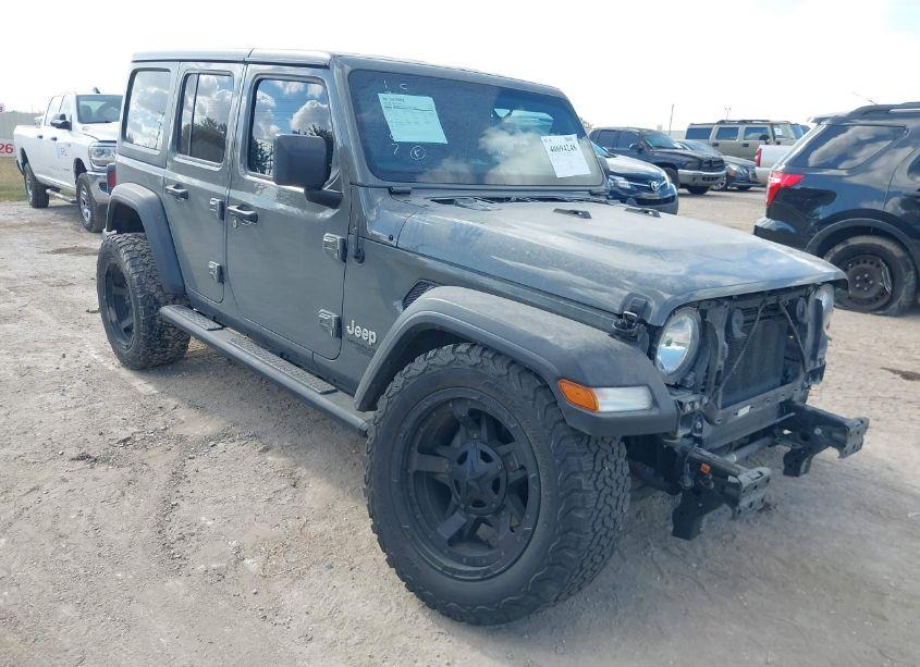 2019 Jeep Wrangler UNLIMITED SPORT S 4X4 (VIN 1C4HJXDG3KW565617) main photo