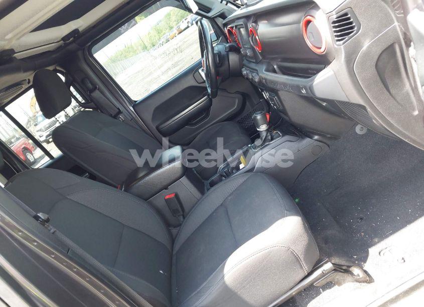 Photo 5 of 2019 Jeep Wrangler UNLIMITED SPORT S 4X4 (VIN 1C4HJXDG3KW569389)