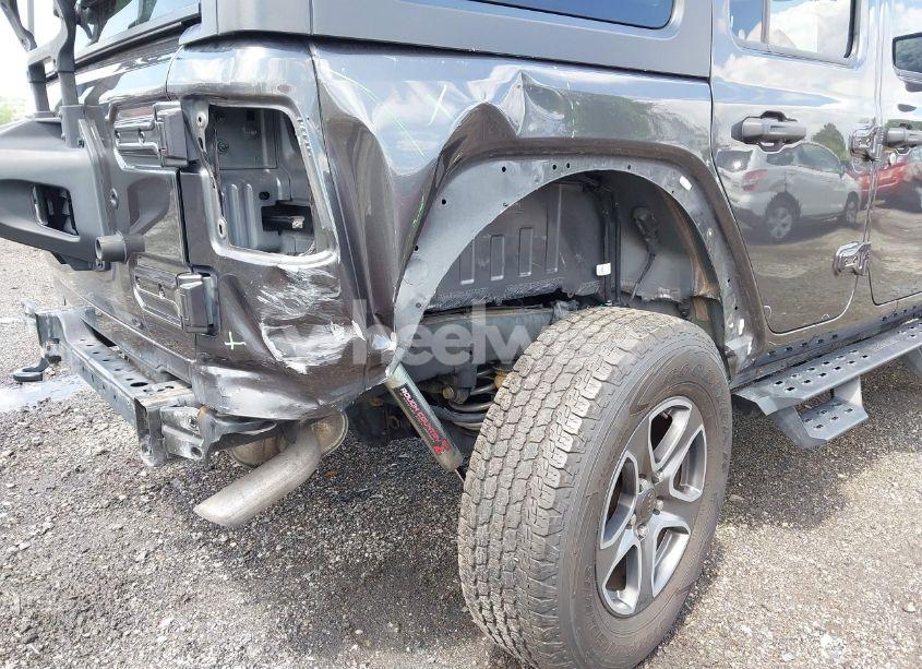 Photo 6 of 2019 Jeep Wrangler UNLIMITED SPORT S 4X4 (VIN 1C4HJXDG3KW569389)