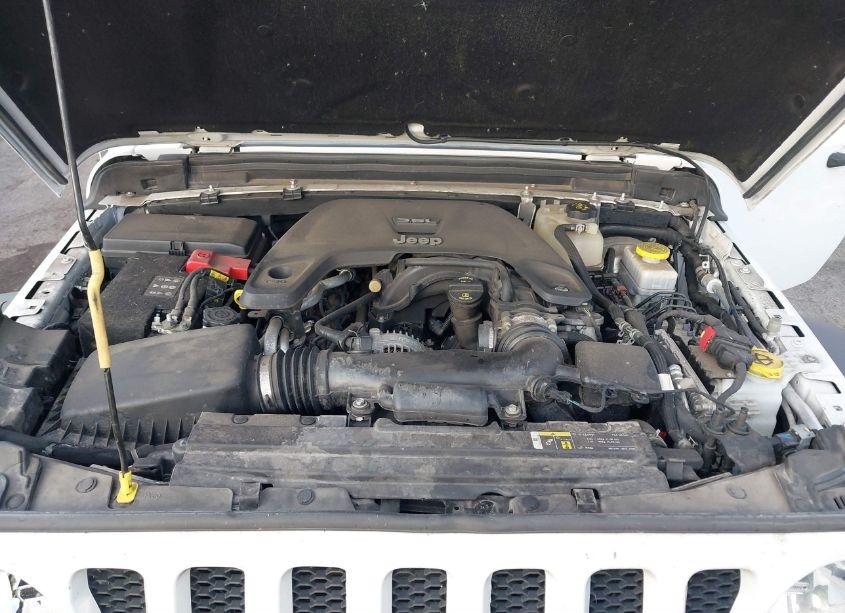 Photo 10 of 2019 Jeep Wrangler UNLIMITED SPORT 4X4 (VIN 1C4HJXDG3KW613097)