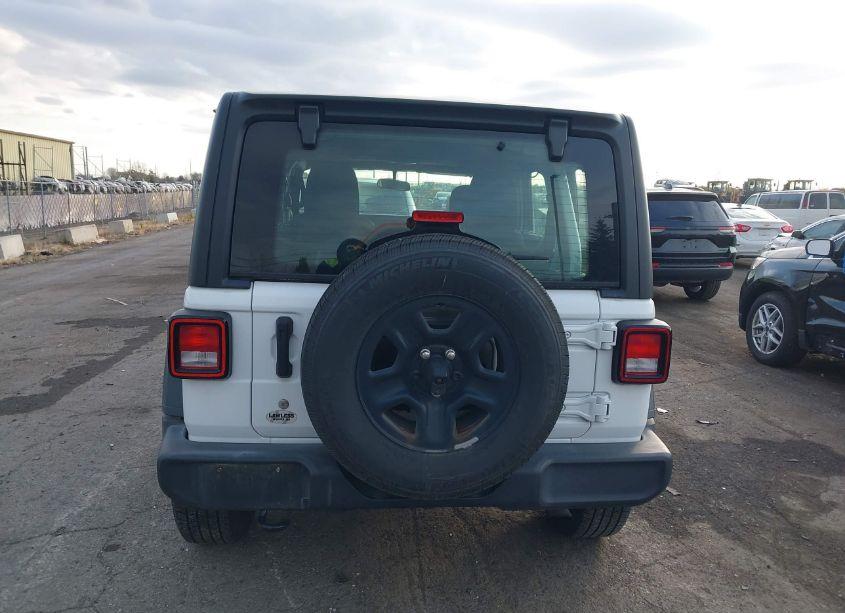 Photo 16 of 2019 Jeep Wrangler UNLIMITED SPORT 4X4 (VIN 1C4HJXDG3KW613097)