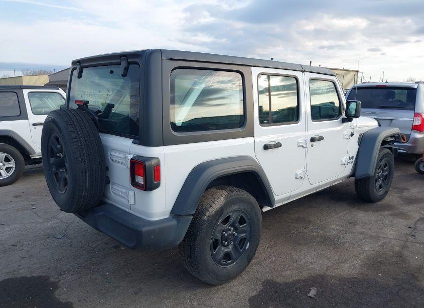 Photo 4 of 2019 Jeep Wrangler UNLIMITED SPORT 4X4 (VIN 1C4HJXDG3KW613097)