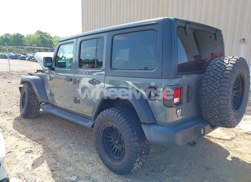 Photo 3 of 2019 Jeep Wrangler UNLIMITED SPORT S 4X4 (VIN 1C4HJXDG3KW662946)