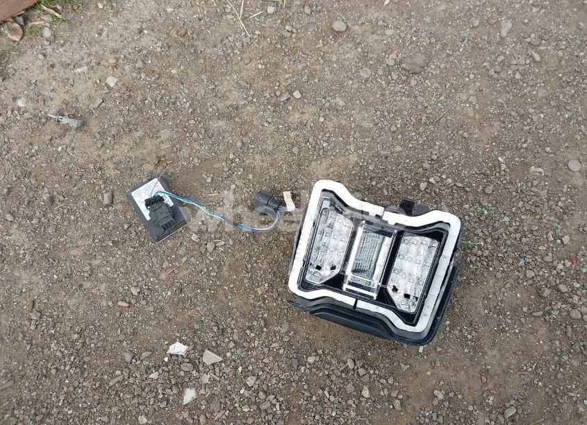 Photo 12 of 2019 Jeep Wrangler UNLIMITED SPORT S 4X4 (VIN 1C4HJXDG3KW669444)