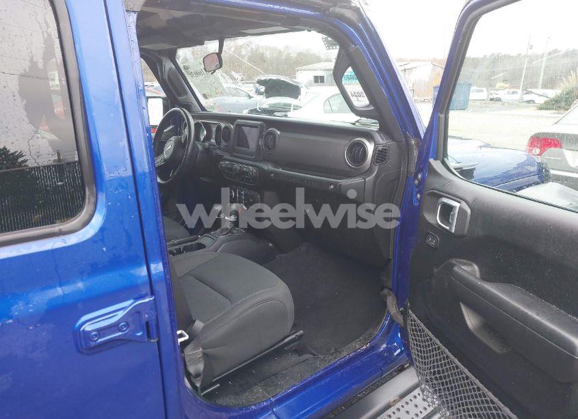 Photo 5 of 2020 Jeep Wrangler UNLIMITED SPORT S 4X4 (VIN 1C4HJXDG3LW170791)
