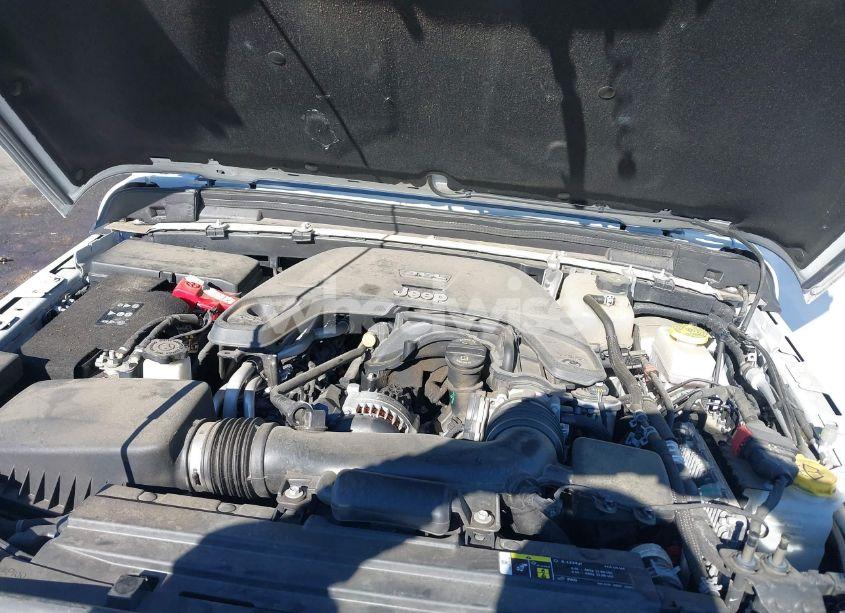 Photo 10 of 2020 Jeep Wrangler UNLIMITED SPORT S 4X4 (VIN 1C4HJXDG3LW201893)