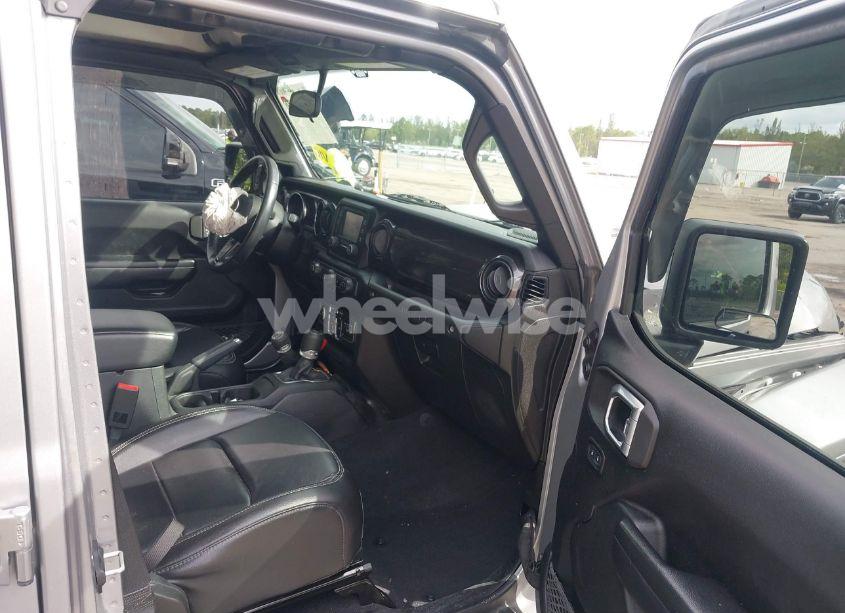 Photo 5 of 2020 Jeep Wrangler UNLIMITED SPORT ALTITUDE 4X4 (VIN 1C4HJXDG3LW250141)