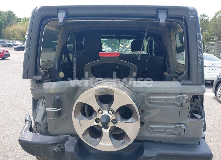 Photo 16 of 2020 Jeep Wrangler UNLIMITED SPORT S 4X4 (VIN 1C4HJXDG3LW298223)
