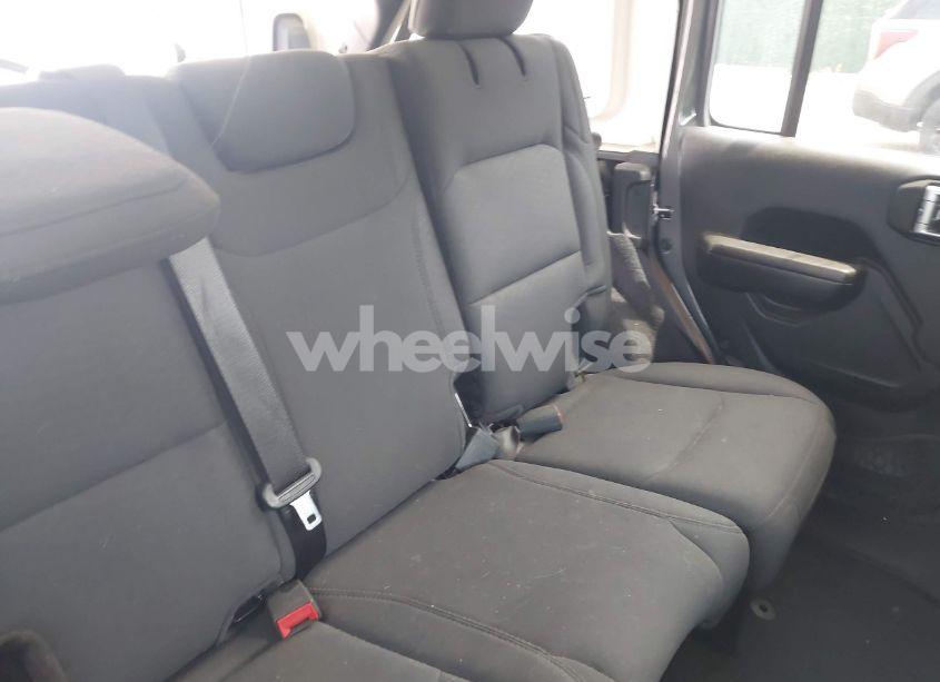Photo 8 of 2020 Jeep Wrangler UNLIMITED SPORT S 4X4 (VIN 1C4HJXDG3LW298223)