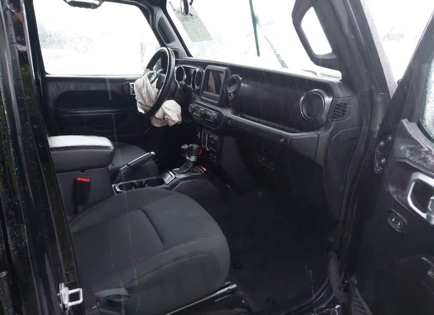 Photo 5 of 2020 Jeep Wrangler UNLIMITED SPORT ALTITUDE 4X4 (VIN 1C4HJXDG3LW329616)