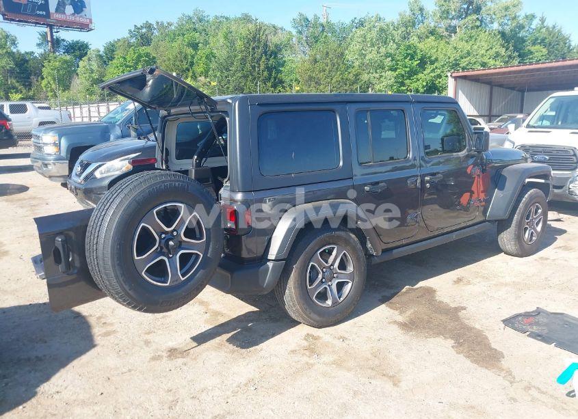 Photo 4 of 2021 Jeep Wrangler UNLIMITED SPORT S 4X4 (VIN 1C4HJXDG3MW801301)