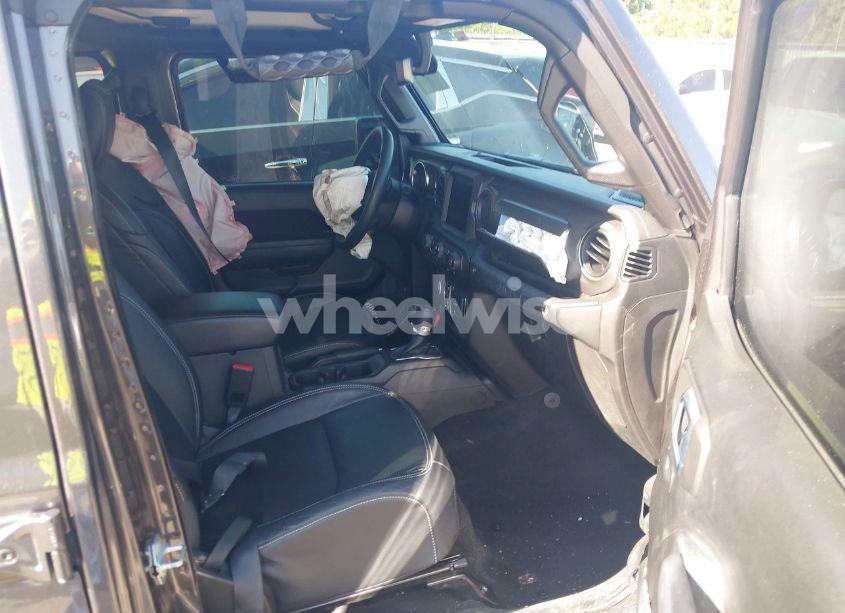 Photo 5 of 2021 Jeep Wrangler UNLIMITED SPORT S 4X4 (VIN 1C4HJXDG3MW801301)