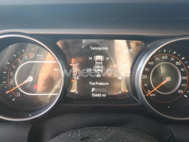 Photo 13 of 2018 JEEP WRANGLER UNLIMITED SPORT (VIN 1C4HJXDG4JW113738)