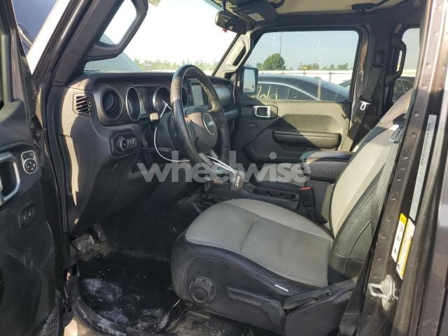 Photo 6 of 2018 JEEP WRANGLER UNLIMITED SPORT (VIN 1C4HJXDG4JW113738)