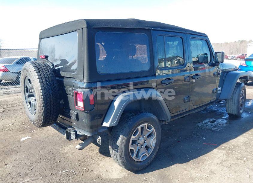 Photo 4 of 2018 Jeep Wrangler UNLIMITED SPORT 4X4 (VIN 1C4HJXDG4JW150840)