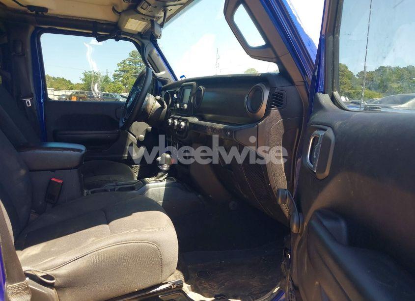 Photo 5 of 2018 Jeep Wrangler UNLIMITED SPORT 4X4 (VIN 1C4HJXDG4JW179772)