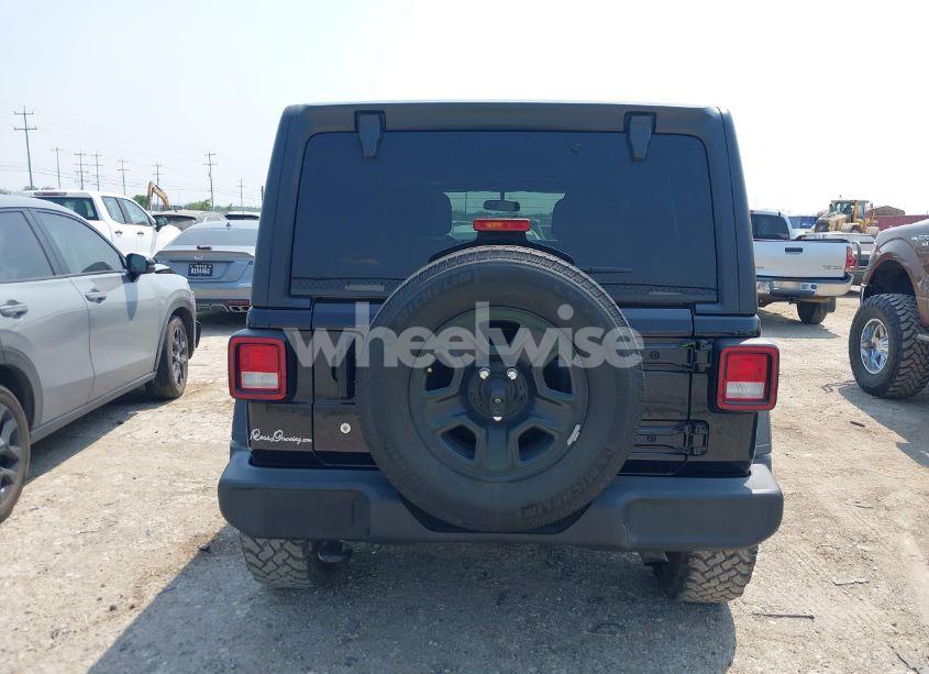 Photo 16 of 2018 Jeep Wrangler UNLIMITED SPORT 4X4 (VIN 1C4HJXDG4JW191470)