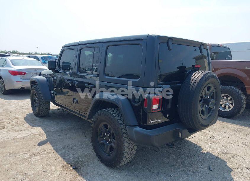 Photo 3 of 2018 Jeep Wrangler UNLIMITED SPORT 4X4 (VIN 1C4HJXDG4JW191470)