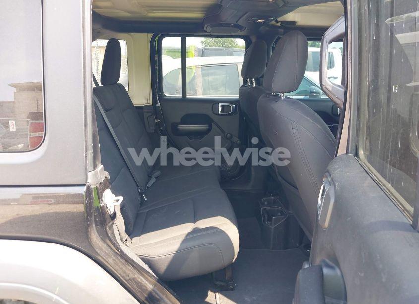 Photo 8 of 2018 Jeep Wrangler UNLIMITED SPORT 4X4 (VIN 1C4HJXDG4JW191470)