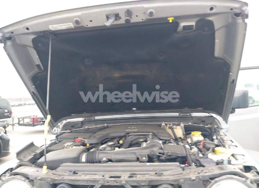 Photo 10 of 2019 Jeep Wrangler UNLIMITED SPORT S 4X4 (VIN 1C4HJXDG4KW518726)