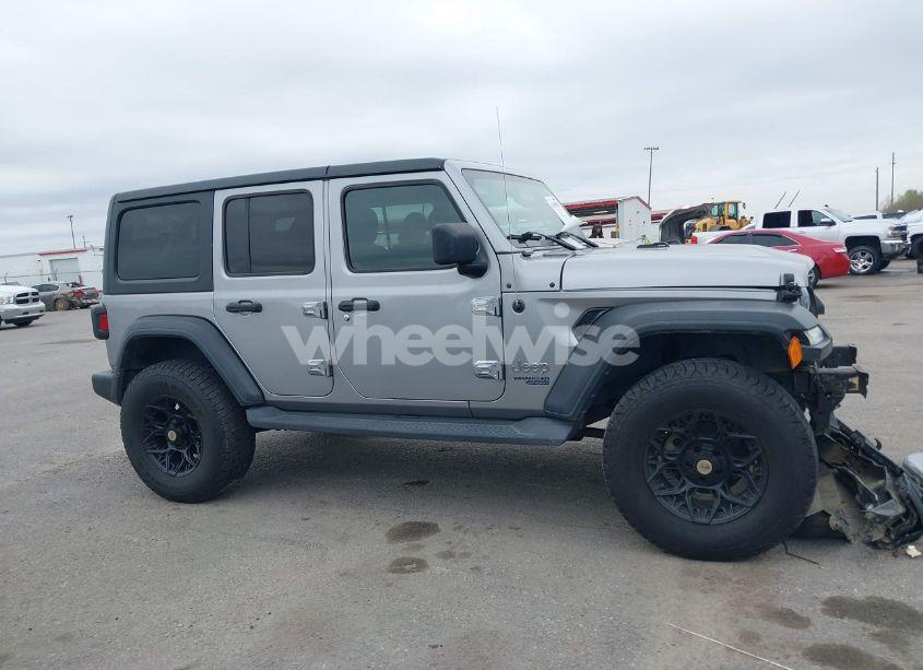 Photo 13 of 2019 Jeep Wrangler UNLIMITED SPORT S 4X4 (VIN 1C4HJXDG4KW518726)