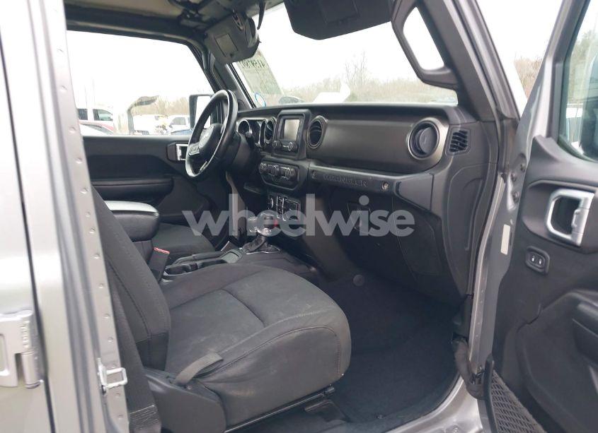 Photo 5 of 2019 Jeep Wrangler UNLIMITED SPORT S 4X4 (VIN 1C4HJXDG4KW518726)