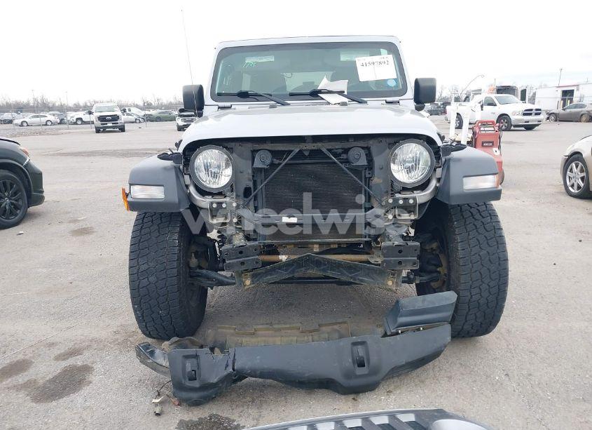 Photo 6 of 2019 Jeep Wrangler UNLIMITED SPORT S 4X4 (VIN 1C4HJXDG4KW518726)