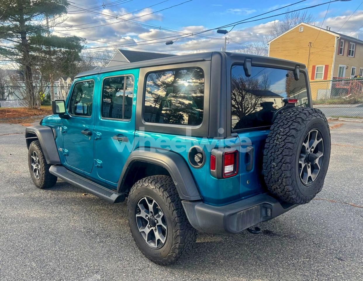 Photo 3 of 2019 JEEP WRANGLER UNLIMITED SPORT (VIN 1C4HJXDG4KW659053)