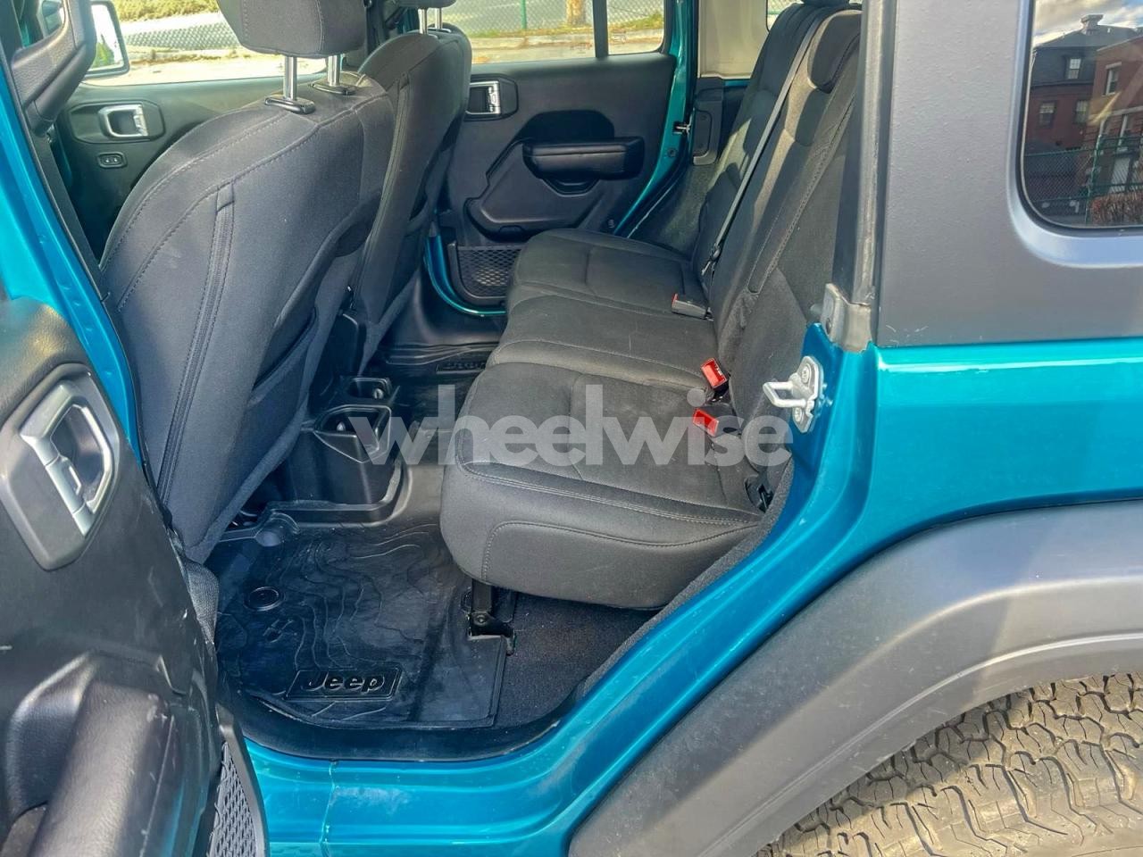 Photo 6 of 2019 JEEP WRANGLER UNLIMITED SPORT (VIN 1C4HJXDG4KW659053)