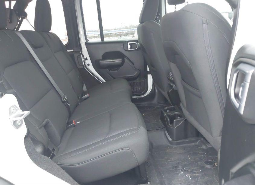 Photo 8 of 2021 Jeep Wrangler UNLIMITED WILLYS 4X4 (VIN 1C4HJXDG4MW581974)