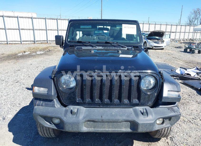 Photo 13 of 2021 Jeep Wrangler UNLIMITED SPORT ALTITUDE 4X4 (VIN 1C4HJXDG4MW753159)