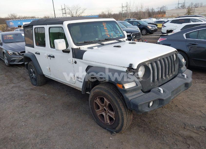 2018 Jeep Wrangler UNLIMITED SPORT S 4X4 (VIN 1C4HJXDG5JW152693) main photo