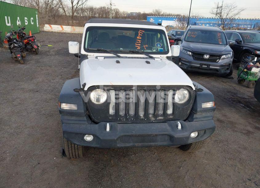 Photo 12 of 2018 Jeep Wrangler UNLIMITED SPORT S 4X4 (VIN 1C4HJXDG5JW152693)