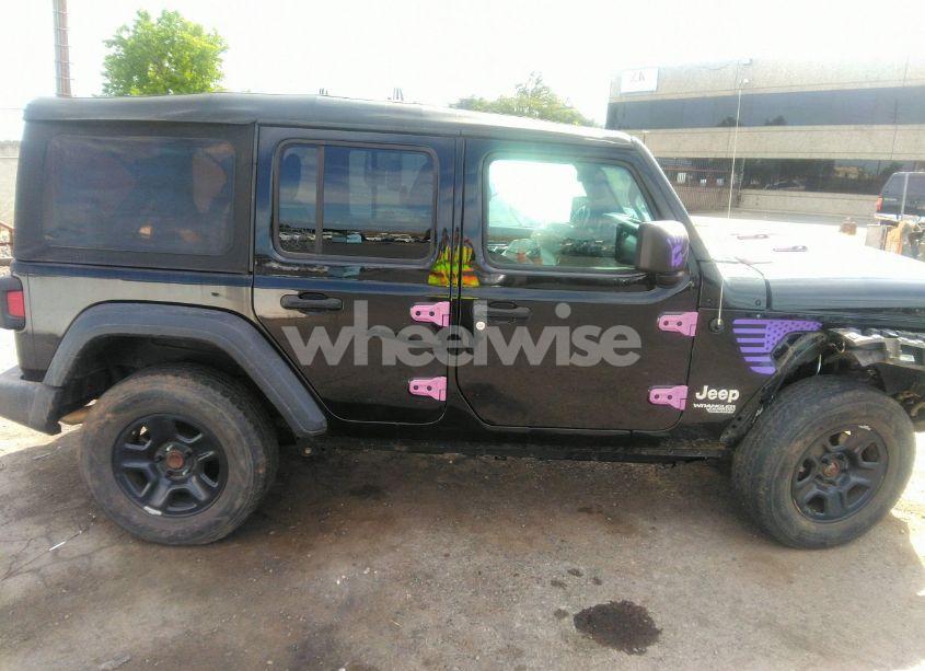 Photo 14 of 2018 Jeep Wrangler UNLIMITED SPORT 4X4 (VIN 1C4HJXDG5JW159062)