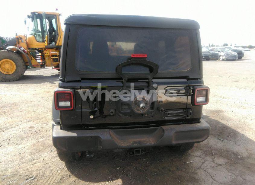 Photo 17 of 2018 Jeep Wrangler UNLIMITED SPORT 4X4 (VIN 1C4HJXDG5JW159062)