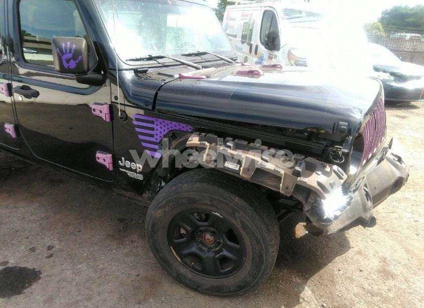 Photo 6 of 2018 Jeep Wrangler UNLIMITED SPORT 4X4 (VIN 1C4HJXDG5JW159062)