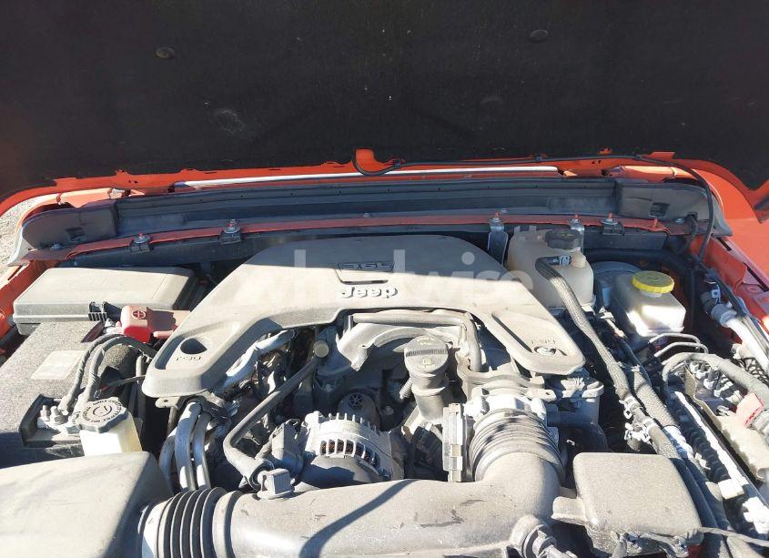 Photo 10 of 2018 Jeep Wrangler UNLIMITED SPORT S 4X4 (VIN 1C4HJXDG5JW280626)