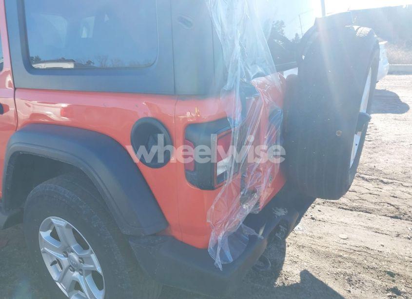 Photo 6 of 2018 Jeep Wrangler UNLIMITED SPORT S 4X4 (VIN 1C4HJXDG5JW280626)