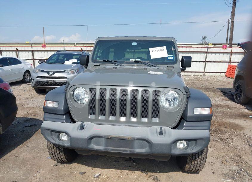 Photo 12 of 2018 Jeep Wrangler UNLIMITED SPORT S 4X4 (VIN 1C4HJXDG5JW298947)