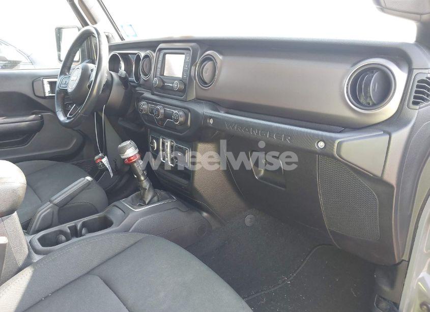 Photo 5 of 2018 Jeep Wrangler UNLIMITED SPORT S 4X4 (VIN 1C4HJXDG5JW298947)